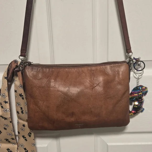Fossil Leather Purse Crossbody Adjustable Strap - Picture 2 of 16